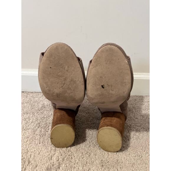 Jeffrey Campbell Oath Suede Peep-Toe Block Heel Ankle Booties Taupe Women's 9M - Picture 11 of 11
